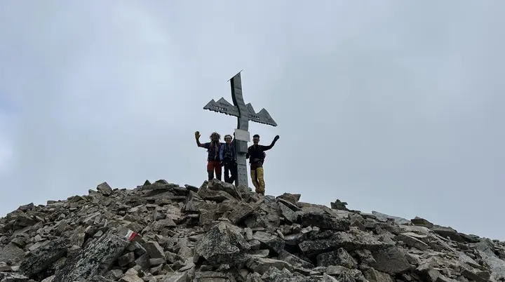 Am Gipfel der Lyfispitze | © Matthias Tröbelsberger 