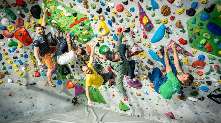Bouldern Spraywall | © Vinzent Weinbeer