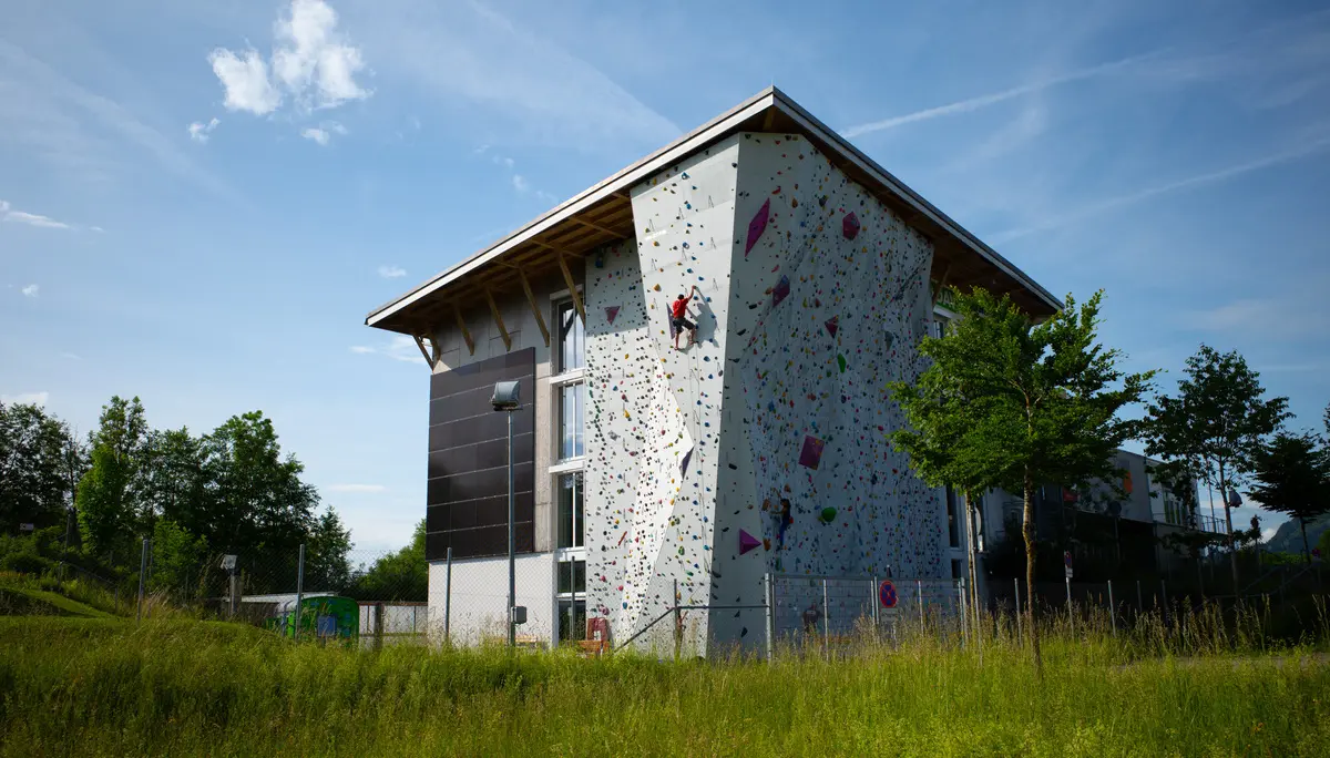 Kletterhalle outdoor ansicht | © Vinzent Weinbeer