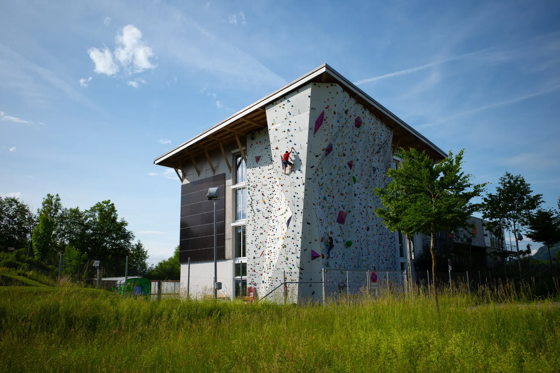 Kletterhalle outdoor ansicht | © Vinzent Weinbeer